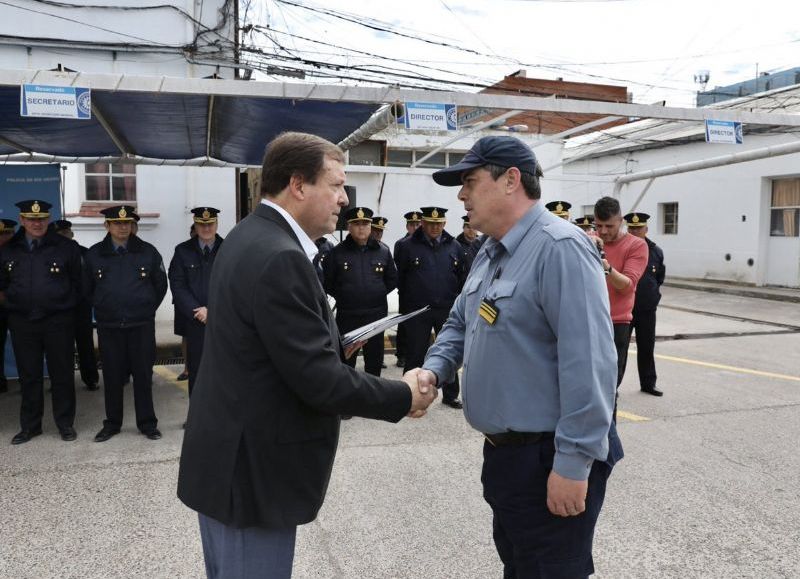 La Provincia firmó un convenio con ANSES para garantizar el 82 por ciento móvil para policías y penitenciarios jubilados